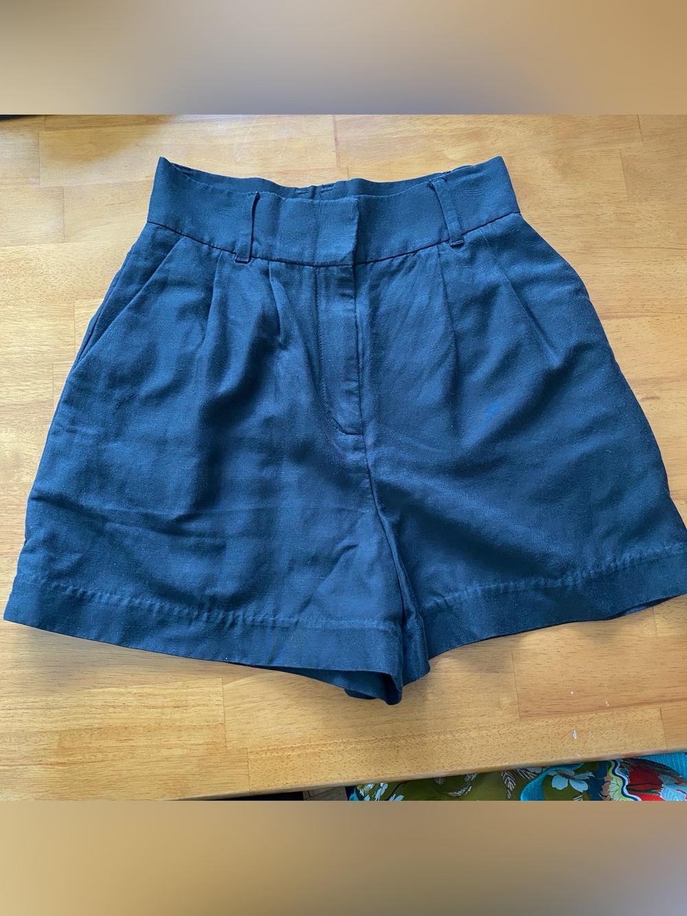 & Other Stories High-Waist Black Pleated Shorts